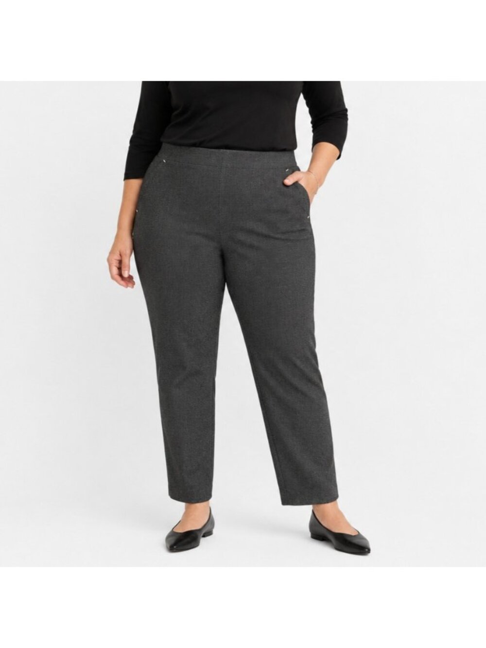 Chicos So Slimming 360 Juliet Mini Dash Ankle Pants Womens 3.5 US 18 Black White